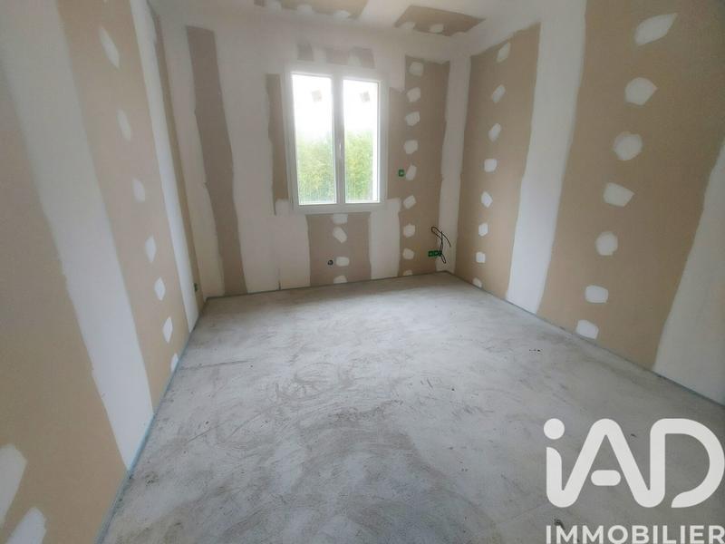 Maison - 93 m² - 4 pièces
