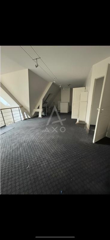 Maison - 280 m² - 6 pièces