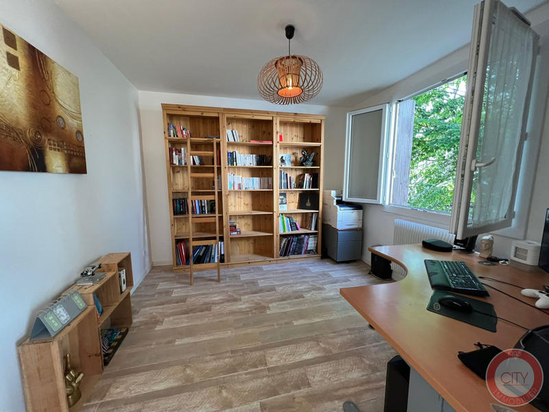 Appartement - 89 m² - 5 pièces