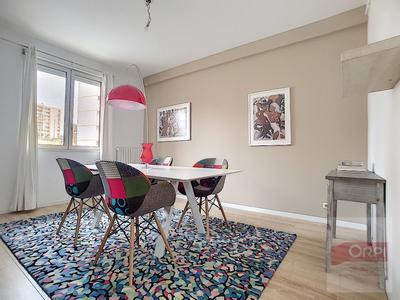 Appartement - 83 m² - 3 pièces