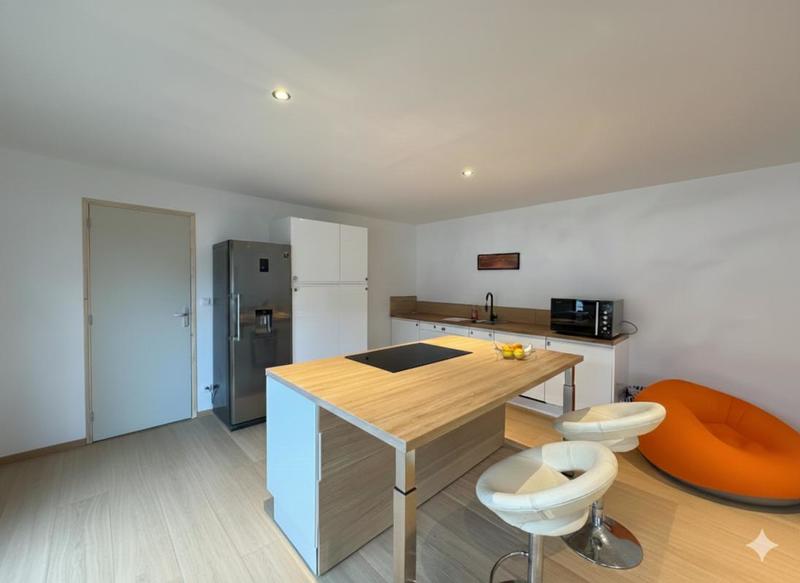 Maison - 96 m² - 2 pièces