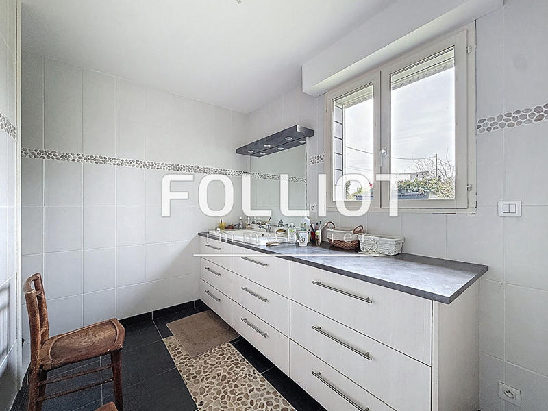 Maison - 165 m² - 7 pièces