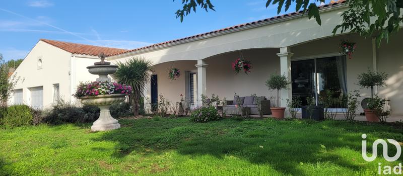 Maison - 205 m² - 8 pièces