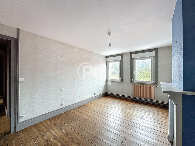 Maison - 241 m² - 12 pièces