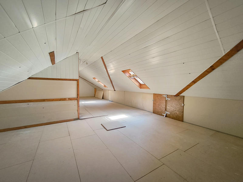 Maison - 96 m² - 5 pièces