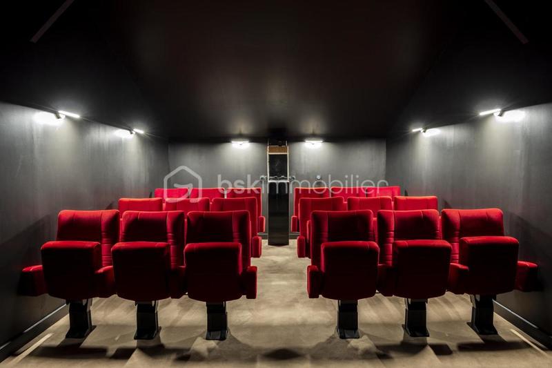 Demeure - 506 m² - 20 pièces