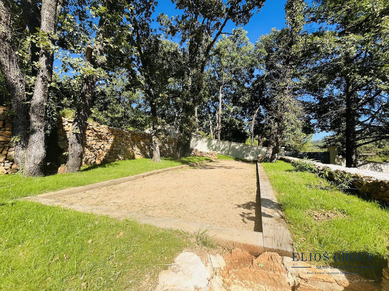 Villa - 310 m² - 10 pièces