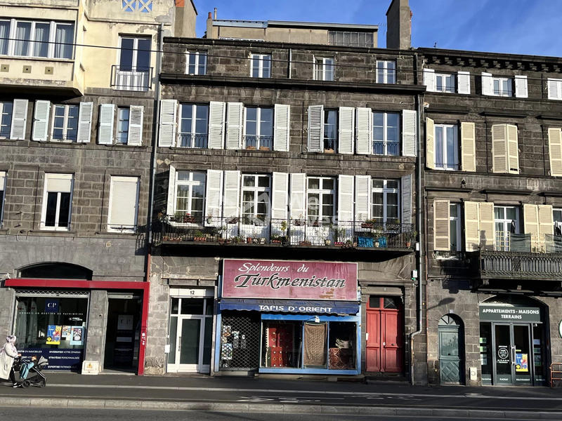 Appartement - 131 m² - 6 pièces