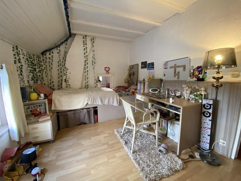 Maison - 196 m² - 8 pièces