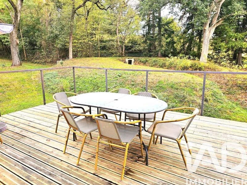 Château - 800 m² - 17 pièces