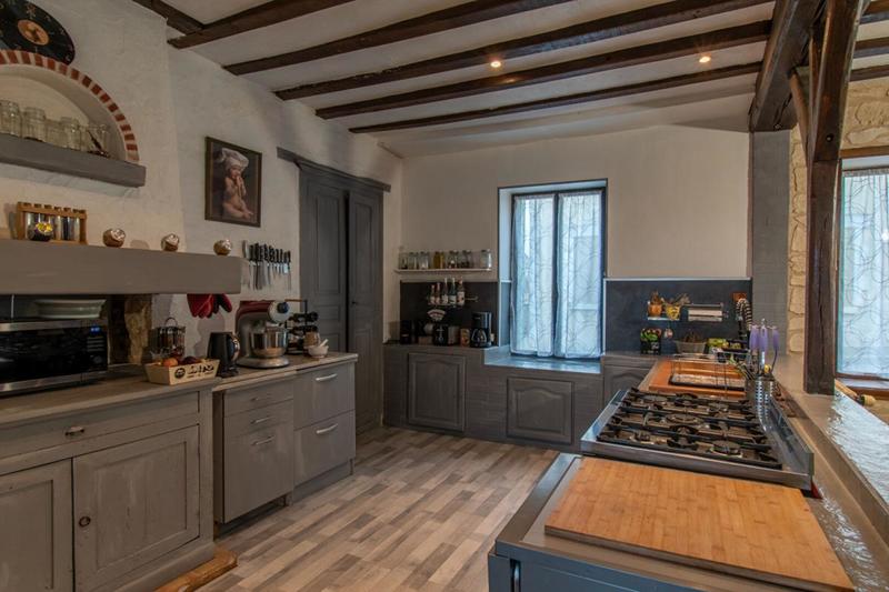 Maison - 183 m² - 8 pièces