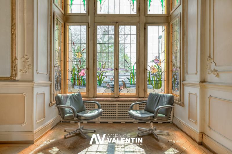 Appartement - 199 m² - 6 pièces