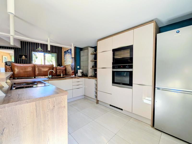 Maison - 188 m² - 5 pièces