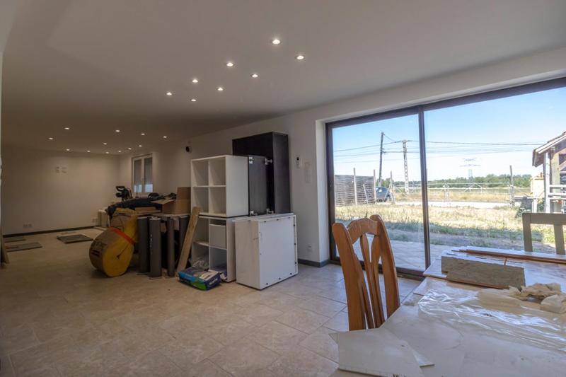 Maison - 121 m² - 6 pièces