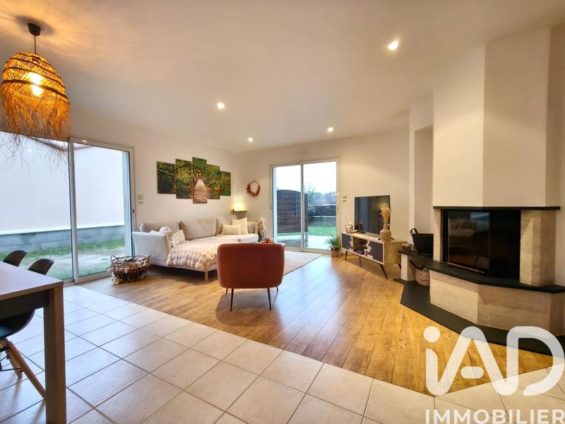 Maison - 100 m² - 5 pièces