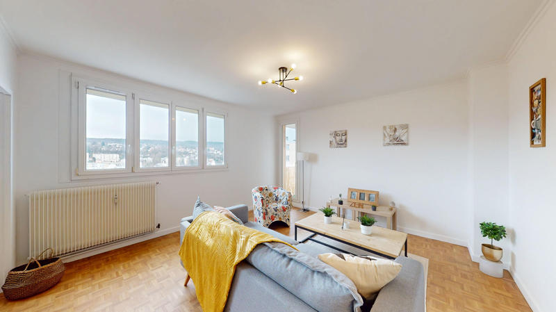 Appartement - 83 m² - 5 pièces