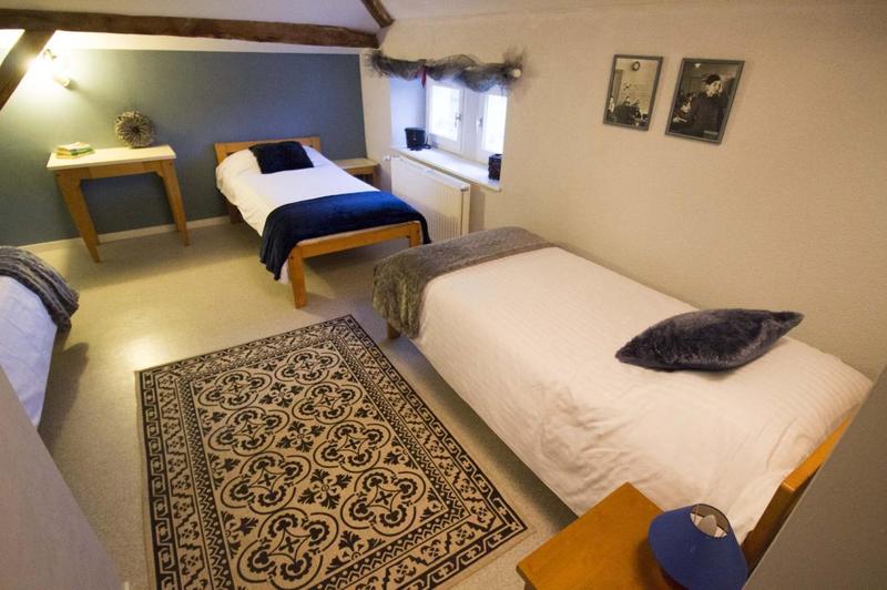 Maison - 1 270 m² - 34 pièces