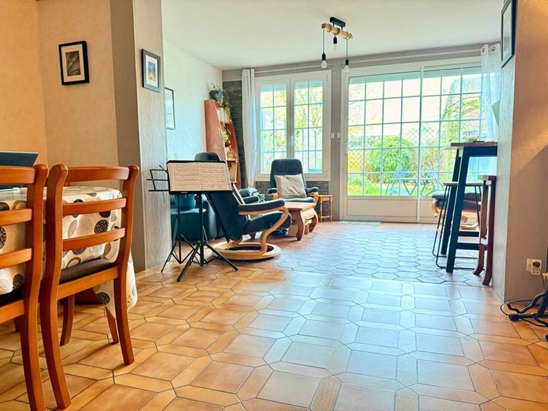 Maison - 100 m² - 5 pièces