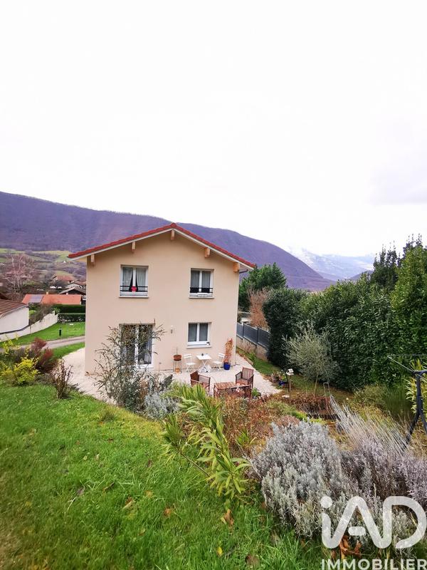 Maison - 84 m² - 5 pièces