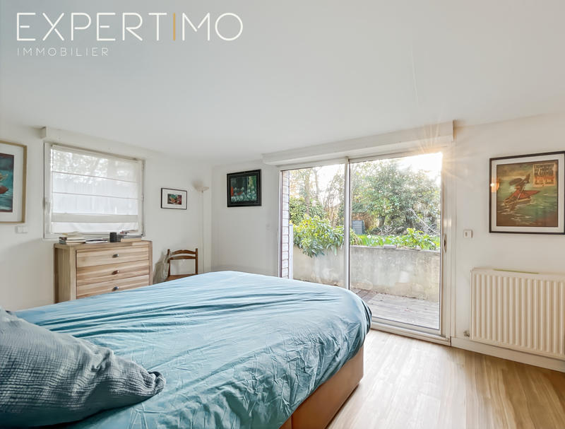 Maison - 202 m² - 12 pièces