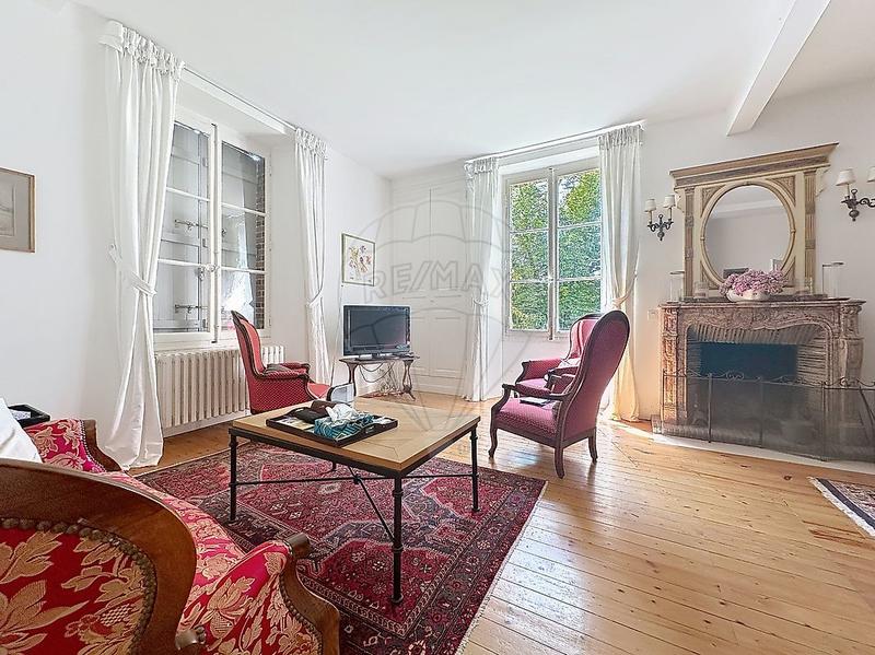 Maison - 160 m² - 7 pièces