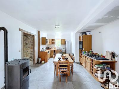 Maison - 190 m² - 5 pièces