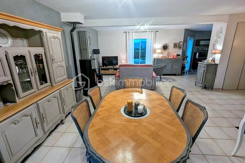 Maison - 105 m² - 5 pièces