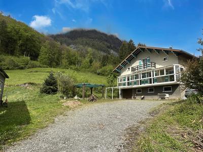 Maison - 170 m² - 8 pièces