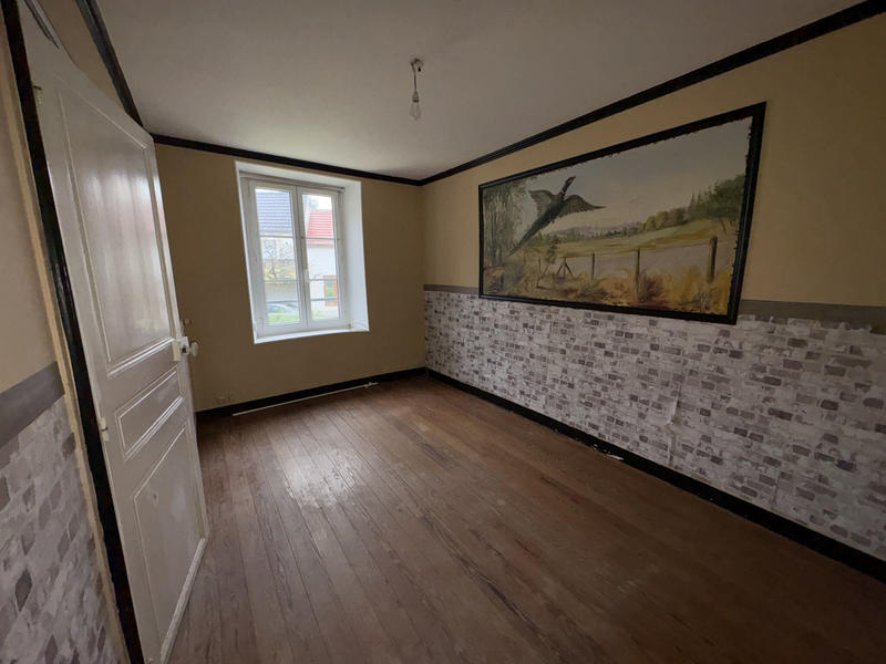 Maison - 99 m² - 5 pièces