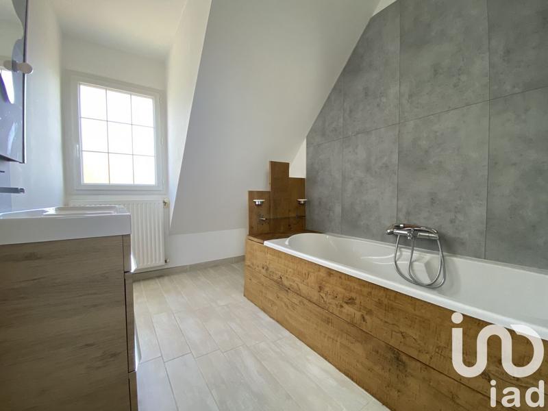 Maison - 222 m² - 7 pièces