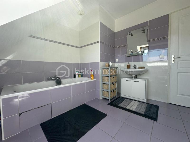 Maison - 97 m² - 4 pièces