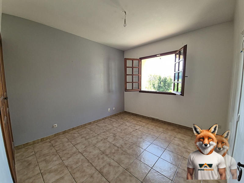 Maison traditionnelle - 186 m² - 8 pièces