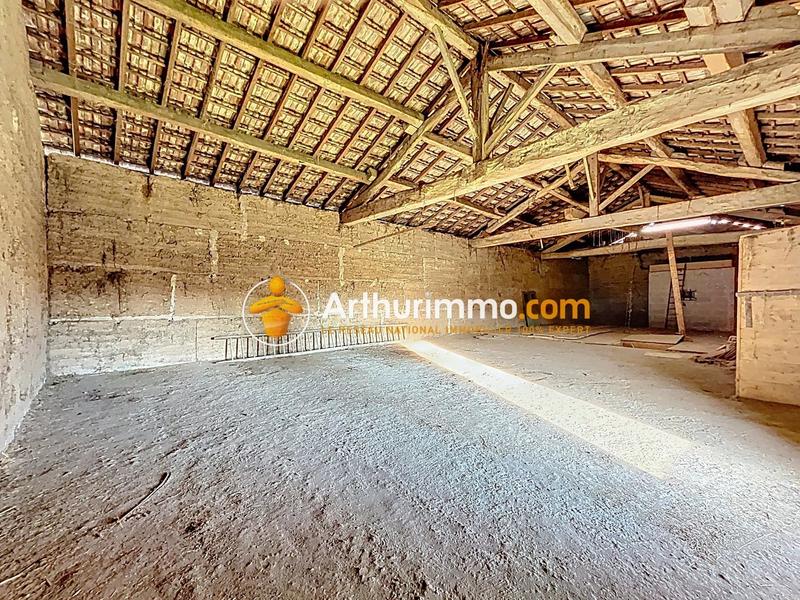 Maison - 202 m² - 2 pièces