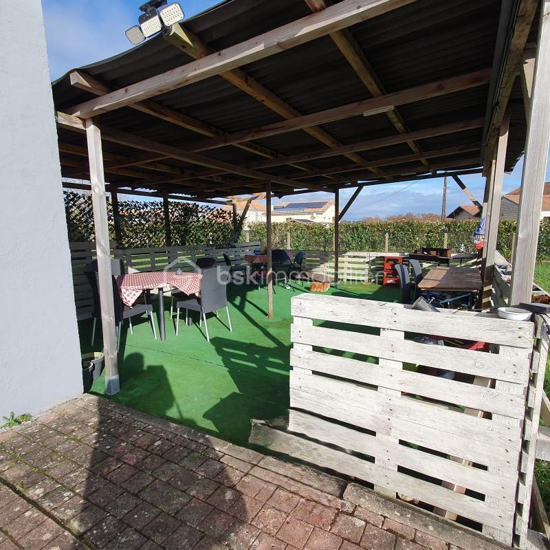 Maison traditionnelle - 191 m² - 7 pièces