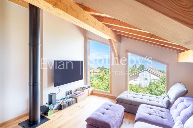 Maison - 355 m² - 10 pièces