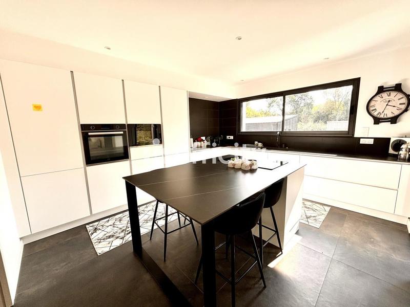 Maison - 147 m² - 5 pièces