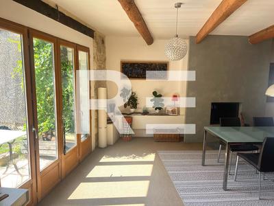 Maison - 310 m² - 11 pièces