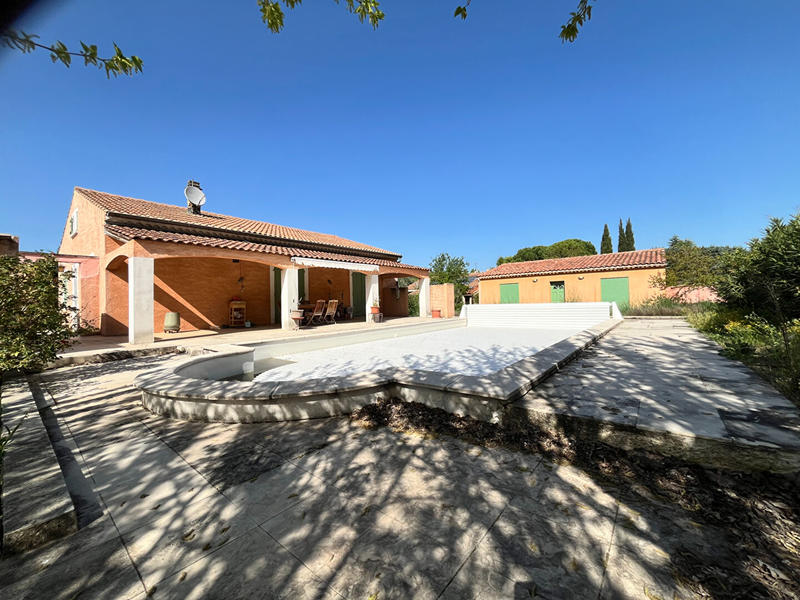 Villa - 216 m² - 8 pièces