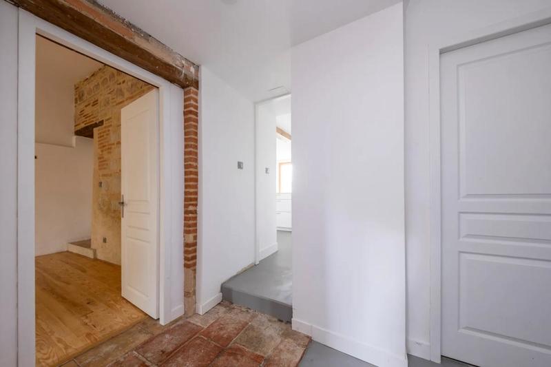 Maison - 202 m² - 6 pièces