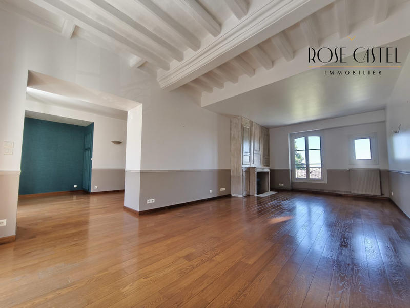 Maison ancienne - 204 m² - 8 pièces