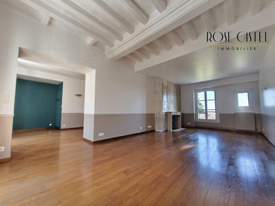 Maison ancienne - 204 m² - 8 pièces