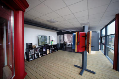 Immeuble - 1 700 m²