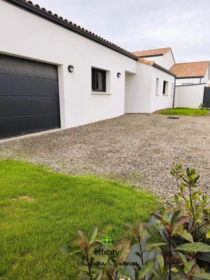 Maison - 101 m² - 4 pièces