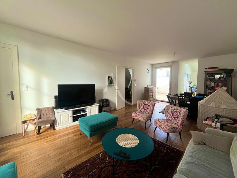 Maison - 101 m² - 4 pièces