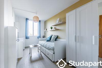 Chambre - 10 m² - 1 pièce