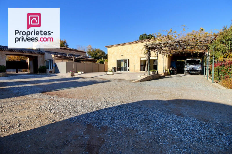 Villa - 640 m² - 13 pièces