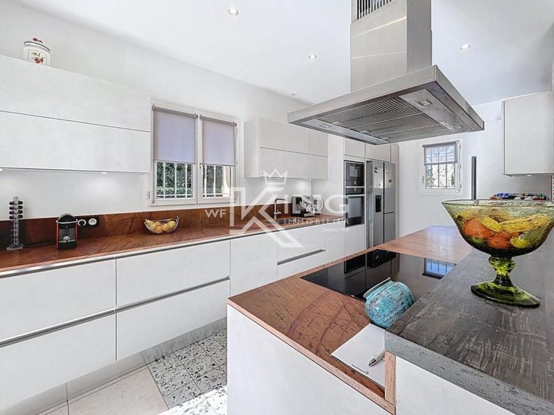 Villa - 178 m² - 6 pièces