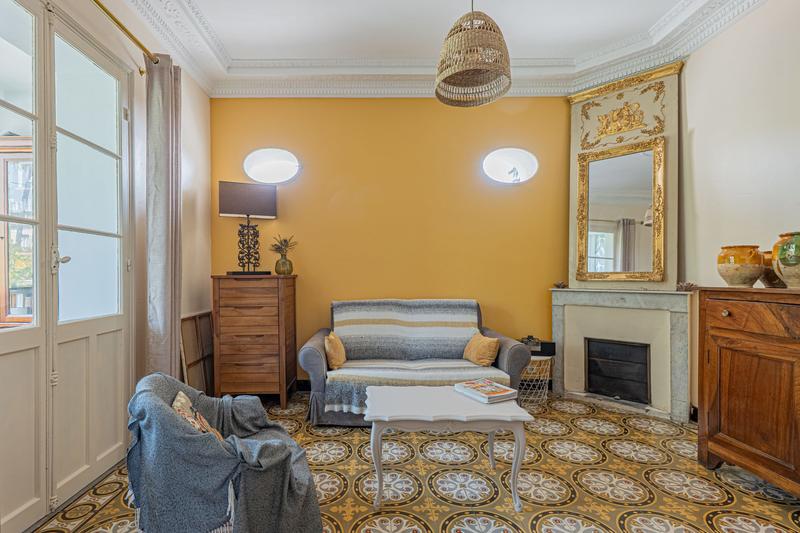 Maison ancienne - 245 m² - 7 pièces