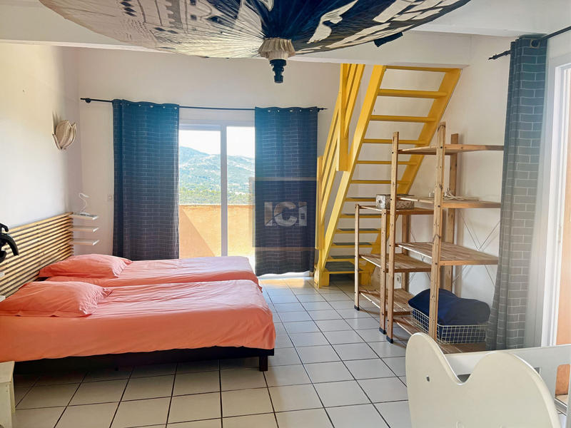 Villa - 163 m² - 7 pièces