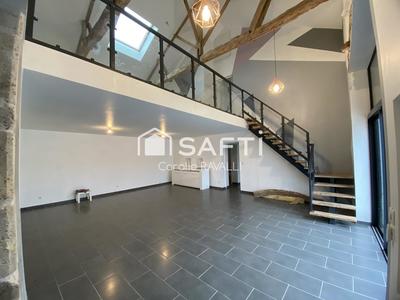 Maison - 222 m² - 8 pièces